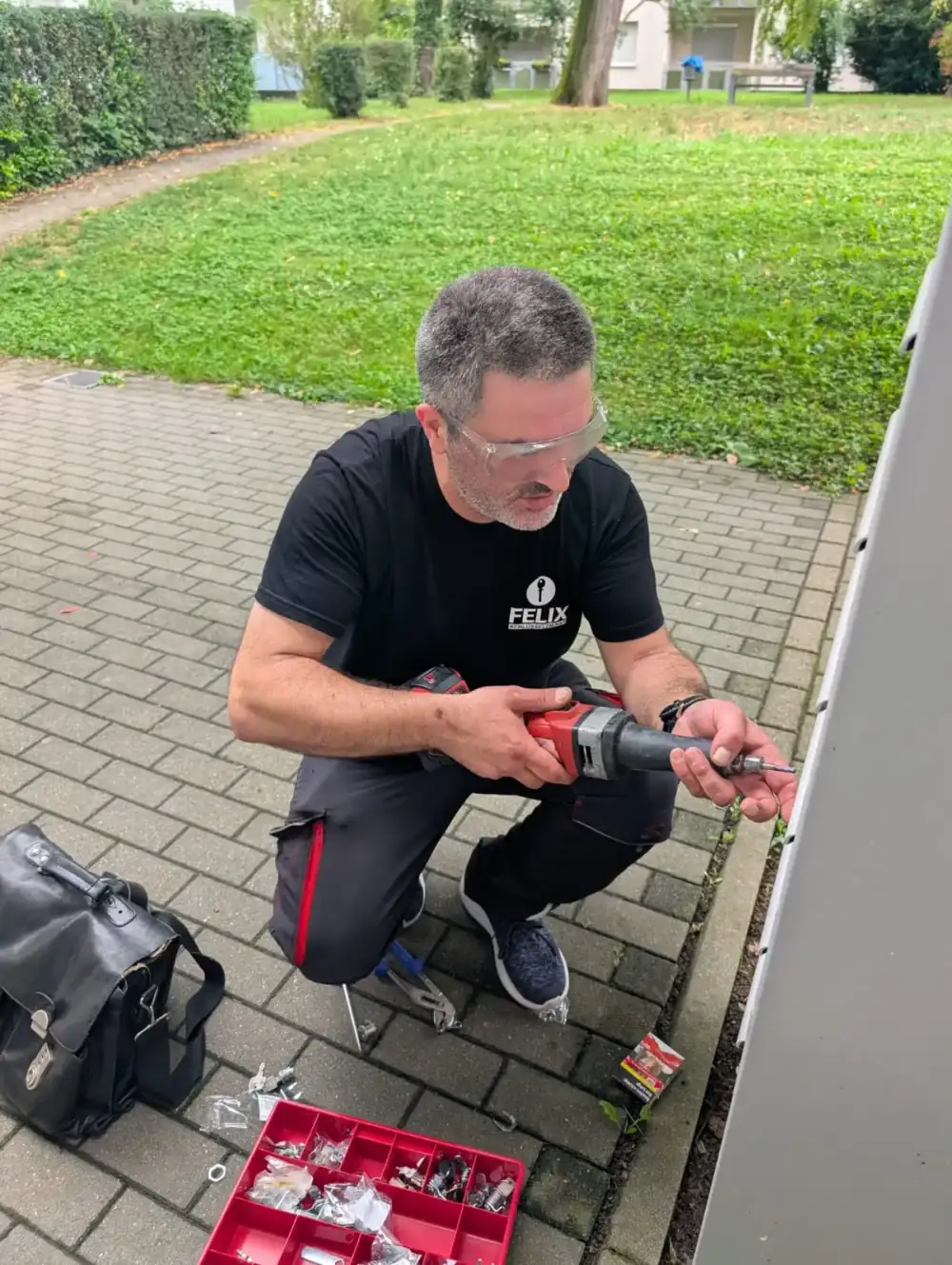 Schlüsseldienst Bad Cannstatt - Schlüsseldienst im Einsatz